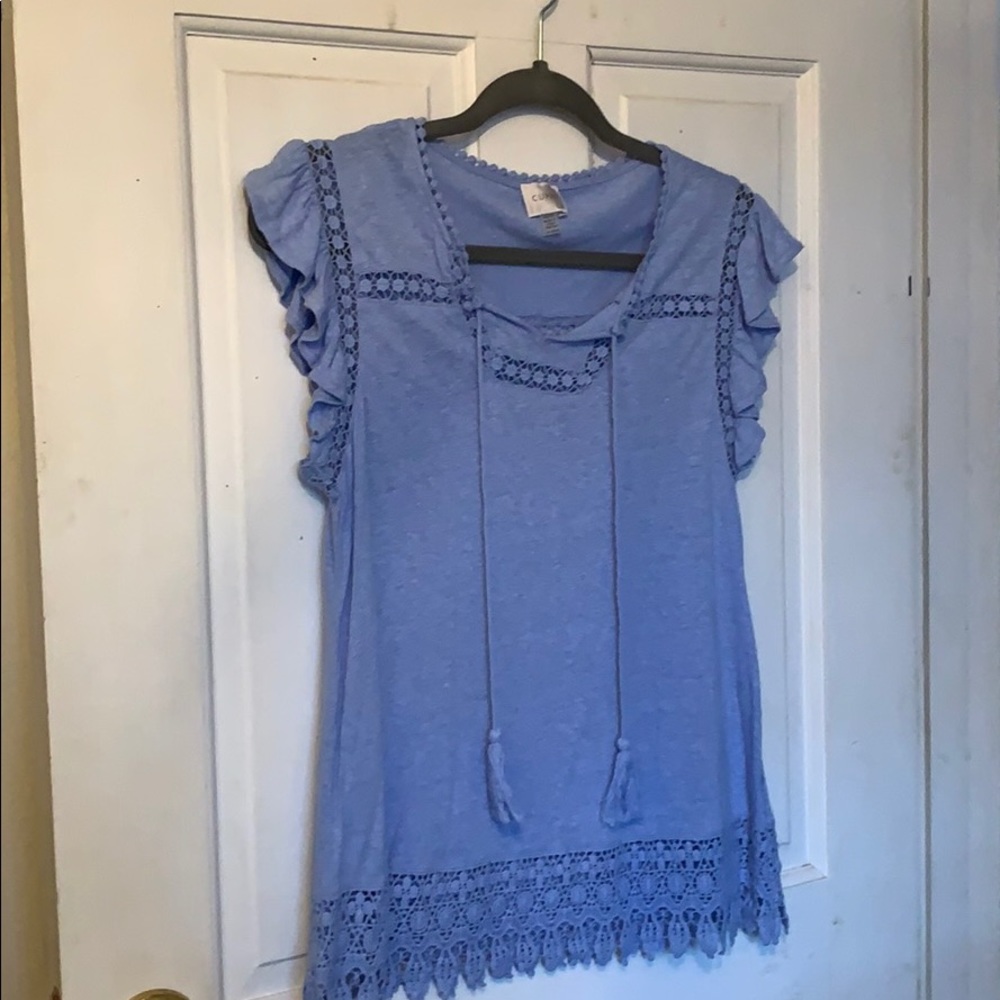 Blouse with lace and tassels